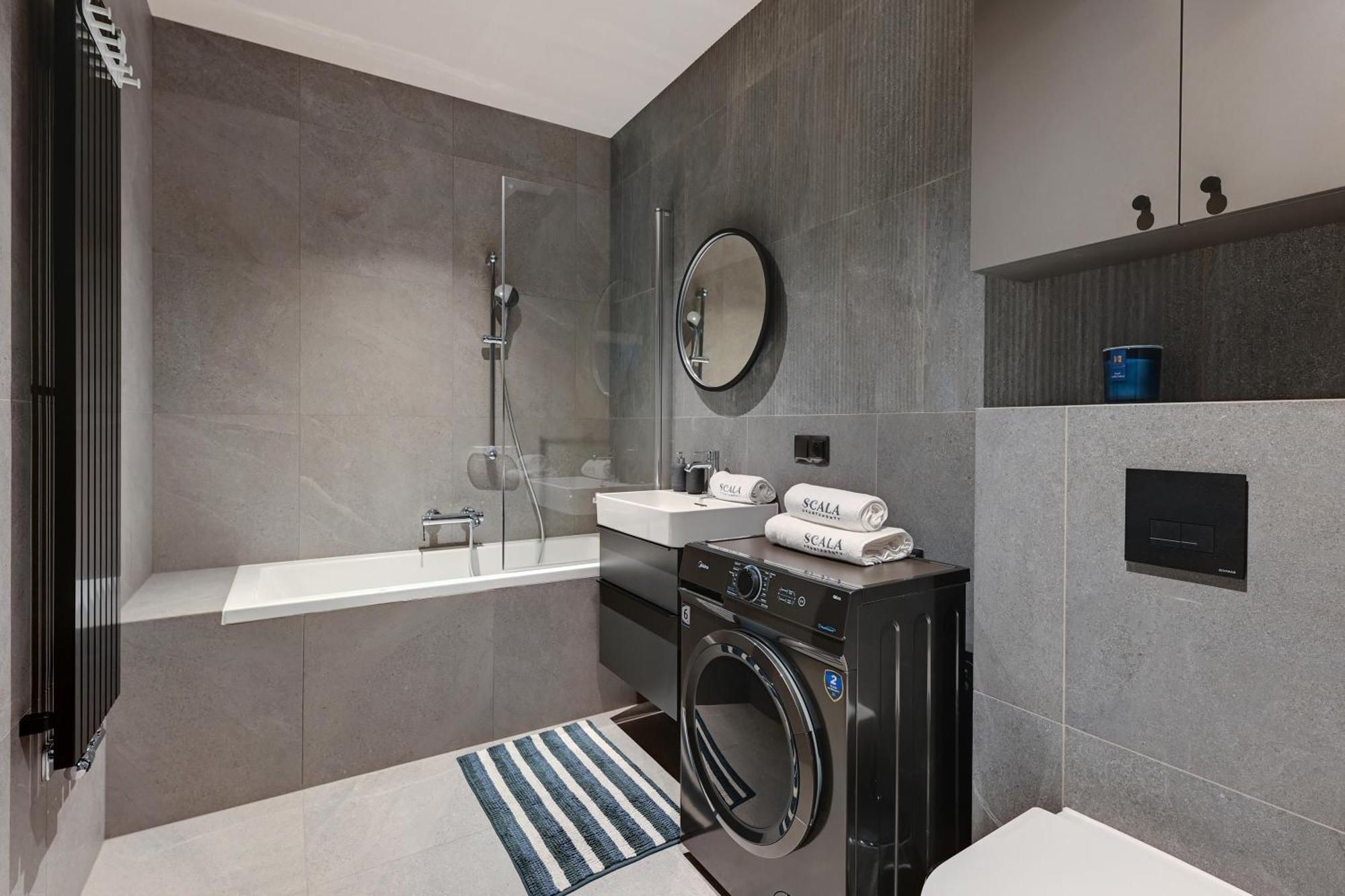 Scala 60C City Center Apartments By Lion Apartments Gdansk Bagian luar foto